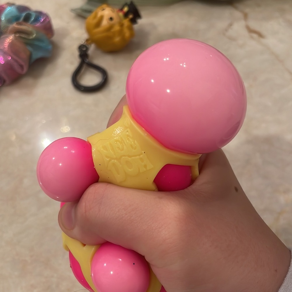 FIDGET FUN PACK - Picture 4 of 10